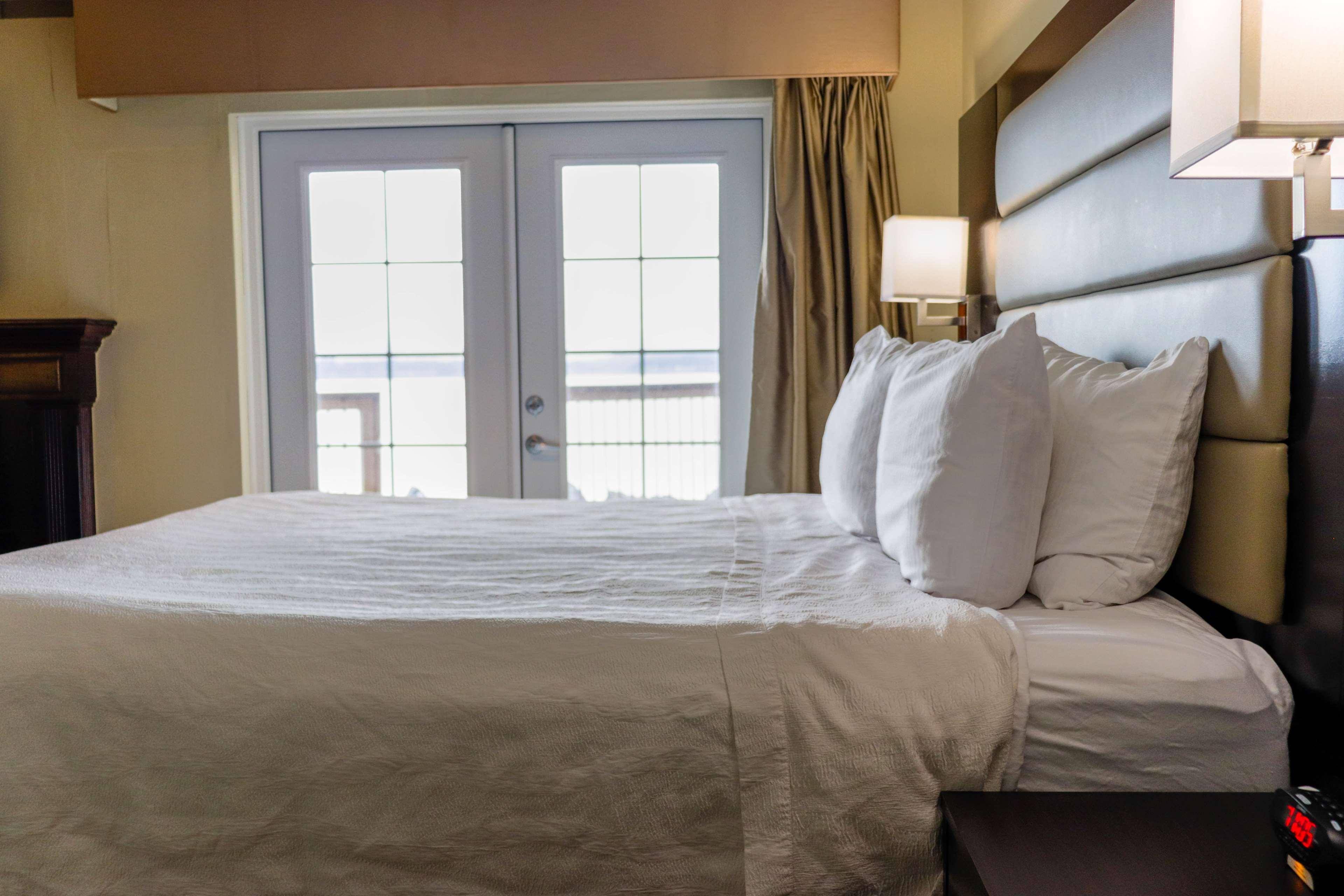 Best Western Plus Silverdale Beach Hotel Eksteriør billede